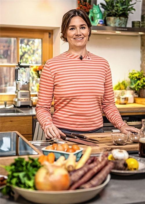 Fernsehköchin Vroni Lutz setzt an Silvester auf ein Fleischfondue – vielleicht sogar mit Fleisch von einheimischen Wild?Foto  Fery