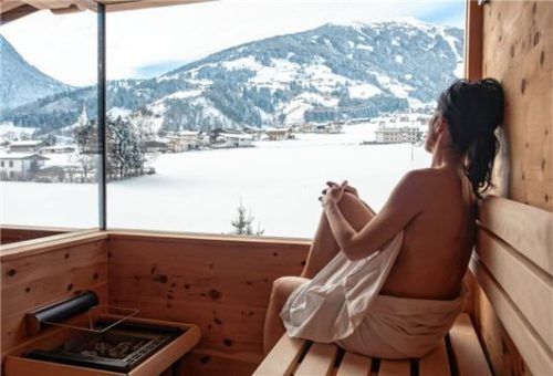 Gerade nach einem Tag im Schnee ist ein Saunagang perfekt geeignet, um den Körper wieder zu regenerieren.