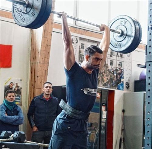Maximilian Mühlbauer in Aktion.Foto CrossFit