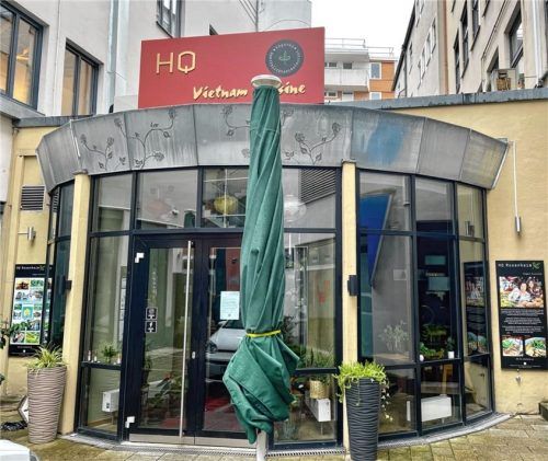 Schließt nach fünf Jahren: das vietnamesische Restaurant „HQ Rosenheim“ in der Passage zwischen Prinzregenten- und Hafnerstraße. Foto Wildemann