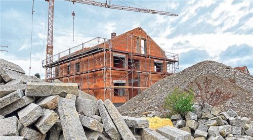 Stillstehende Baustellen in Bayern – in Zukunft möglicherweise ein häufiger auftretendes Phänomen. Foto IMAGO/MiS