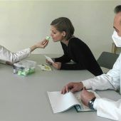 Mit Zitronenkuchen und Tanz