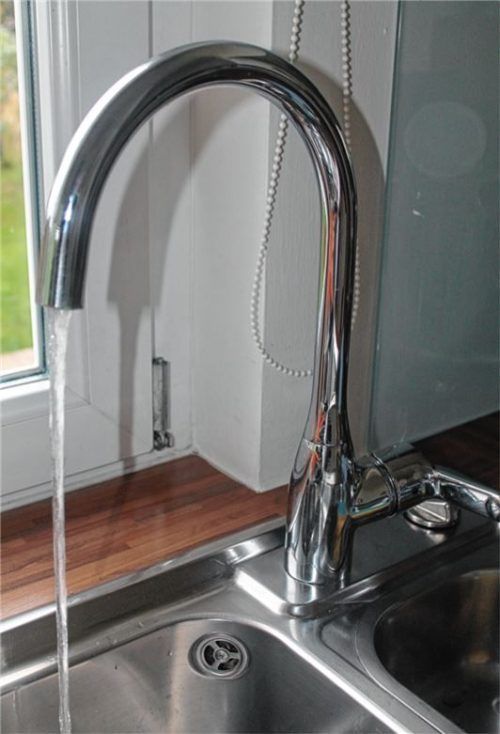 Um die gestiegen Unterhaltskosten zu decken, muss der Wasserpreis und Abwasserpreis in der Gemeinde Seeon-Seebruck angepasst werden. Der Wasserpreis erhöht sich um durchschnittlich 55 Cent plus Umsatzsteuer.