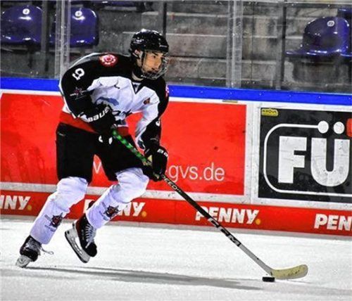 78 Punkte in 23 Spielen: Topscorer Elias Schneider und die U17 der Starbulls haben noch ein Ziel.Foto Starbulls
