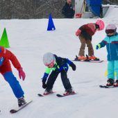 Skikurs auf Oberaudorfer Kunststoff-Piste