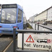 Schwere Unfälle: Radlerin stirbt