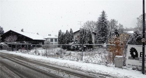 Abstandsflächen können nicht eingehalten werden. Einem Bauvorhaben an der Filzenstraße 28 verweigerte der Bauausschuss das gemeindliche Einvernehmen, weil damit außerdem das Gebiet zu stark verdichtet worden wäre. Foto Riediger