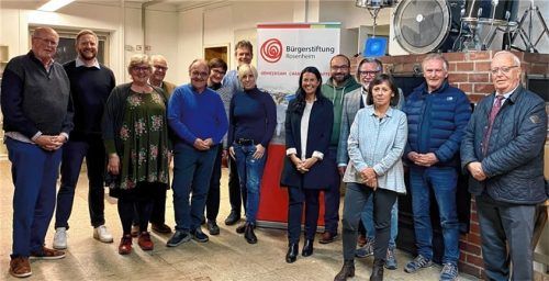 Das Team der Bürgerstiftung Rosenheim freut sich über die erneute Verleihung des Qualitätssiegels.Foto re