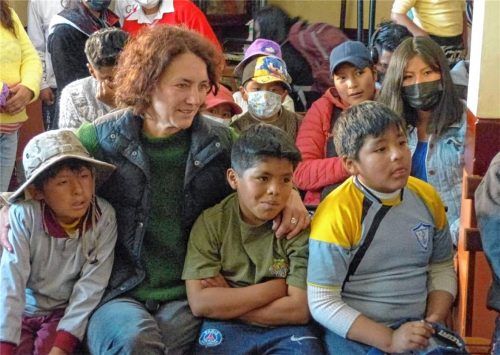 Den Kindern im bolivianischen El Alto/La Paz eine Zukunft zu geben, ist Monika Stöckl ein Herzensanliegen. Foto Wiphala