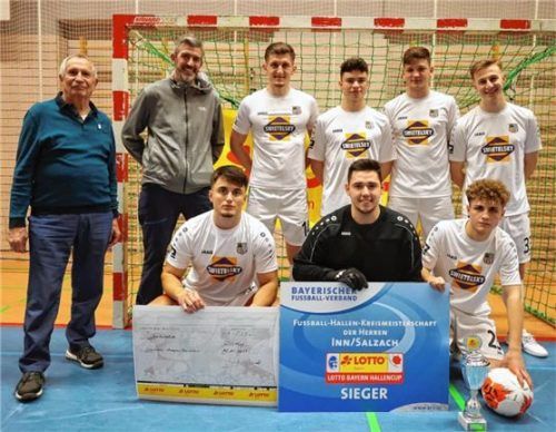 Der SBC Traunstein wurde in Altötting Kreismeister in der Halle und qualifizierte sich für die oberbayerische Meisterschaft. Foto Christian Butzhammer