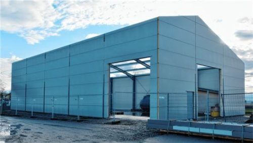 Die Halle beherbergt künftig die verfahrenstechnische Anlage zur sequenziellen biologischen Reinigung.