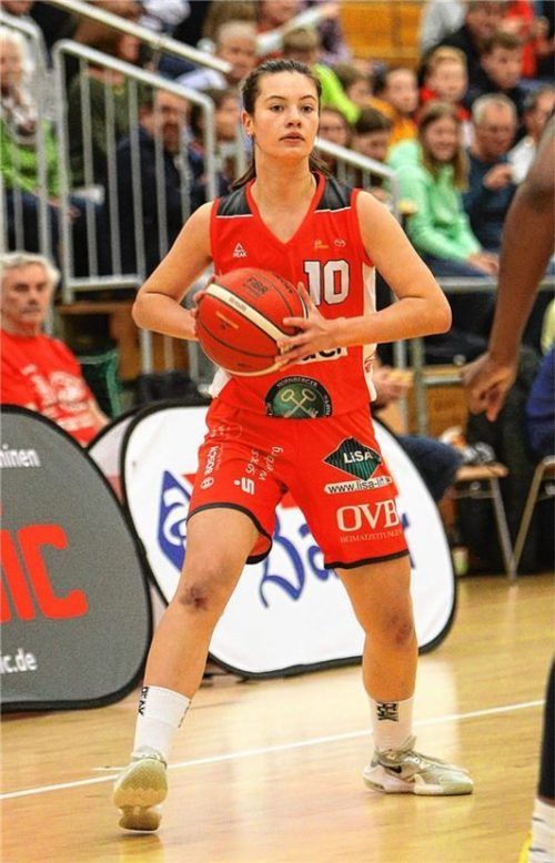 Ira Weymar und Wasserburgs Basketball-Damen wollen in München den dritten Sieg in Folge feiern. Foto Butzhammer