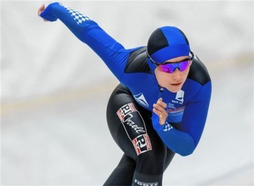 Isabel Kraus vom DEC Inzell zeigte bei ihrem ersten Wettkampf eine gute Leistung.Foto Wukits