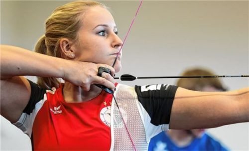 Katharina Bauer zeigt in Ebersberg eine solide Leistung. Foto Hans Weitz