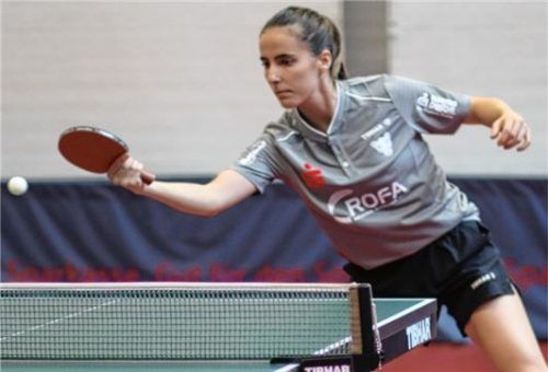 Laura Tiefenbrunner machte es im Hinspiel gegen Bingen spannend, als sie über die volle Distanz von fünf Sätzen gehen musste.Foto Gerhard Erlich