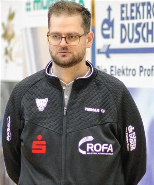 Michael Fuchs führte Kolbermoors Damen erstmals seit dem Aufstieg in die 1. Bundesliga zur Halbzeit auf Platz eins.Foto Gerhard Erlich