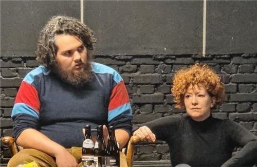 Olivia Raclot und Thomas Eiwen spielen die Geschwister in „Bruder Jakob“.Foto re