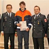 Jugendfeuerwehr besteht Wissenstest