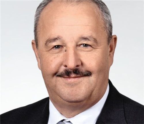 Steht Rede und Antwort: Bürgermeister Peter Kloo.Foto re