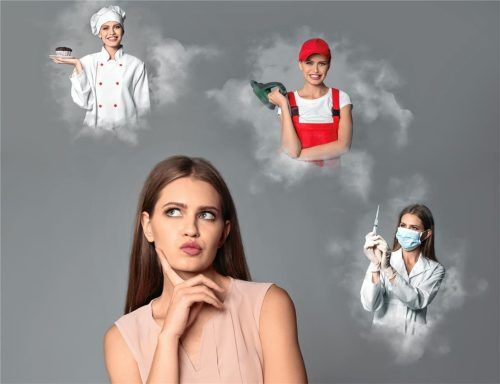 Welcher Beruf soll es denn sein? Manche Jugendlichen nehmen sich die Eltern als Vorbild – ausschlaggebend für die Entscheidung sollten allerdings die eigenen Fähigkeiten und Interessen sein. Foto adobe stock/pixelshot