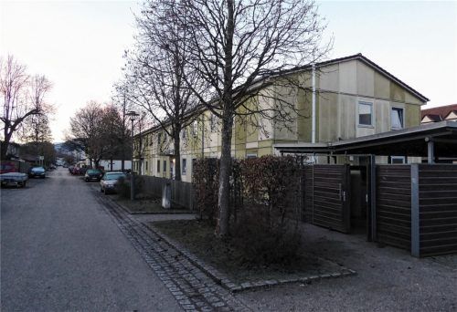 Wie in dieser Unterkunft in Kolbermoor kommen derzeit zahlreiche Ukraine-Flüchtlinge in Gebäuden unter, die das Landratsamt angemietet hat. Foto Riediger