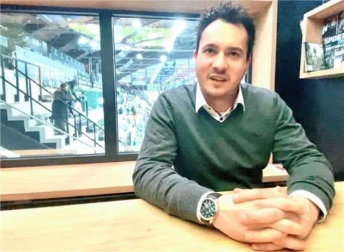 Zufrieden mit der gesamten Entwicklung: Starbulls-Geschäftsführer Daniel Bucheli. Foto Hans-Jürgen Ziegler