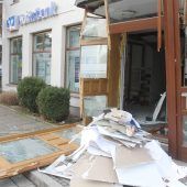 Und plötzlich fliegt die Panzertür durch den Raum