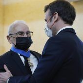 Trauer um den letzten Überlebenden von Oradour