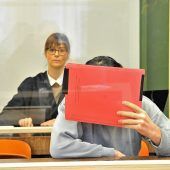 Flüchtling stach auf Heimleiterin ein