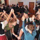 Inngau-Trachtenverband veranstaltet Gaujugendtanz