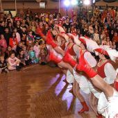 Die wahrscheinlich längste Polonaise der Region und volles Haus beim Kinderfasching