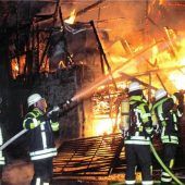 Großbrand mitten im Flintsbacher Ortskern