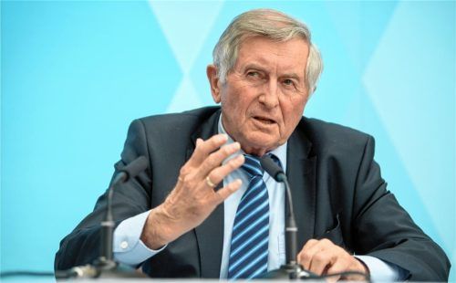 Für Alois Glück, den ehemaligen Präsidenten des Bayerischen Landtags, gehörte Umweltpolitik zum Schwerpunkt seiner Arbeit. Trotzdem kommt die Ehrung überraschend. Foto dpa