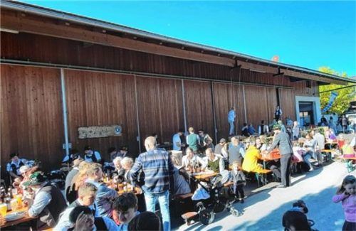 In Großholzhausen fanden das Bierfest und die 150-Jahr-Feier der Feuerwehr statt.