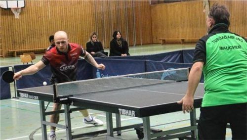 Maximilian Loof gewann das Spitzeneinzel gegen Thomas Maucher und sorgte für die 6:1-Führung.Foto Gerhard Erlich