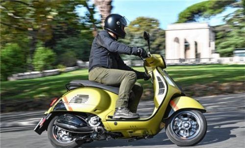 Piaggio stellte in Rom die neuen Vespa-GTS-Modelle vor, darunter auch die Vespa GTS 300 Super Sport.Foto Autoren-Union Mobilität/Piaggio