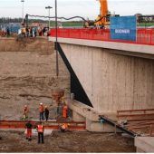 Bahnbrücke fertiggestellt