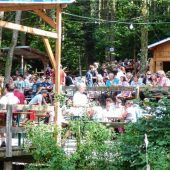 Floßromantik, Waldfest und Sautrogrennen