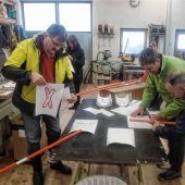 Trauermarsch und 1000 Stäbe