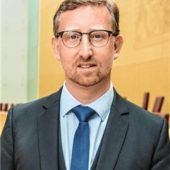 Andreas Winhart führtAfD-Liste in Oberbayern an