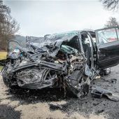 37-Jähriger stirbt bei Frontalzusammenstoß auf der B304