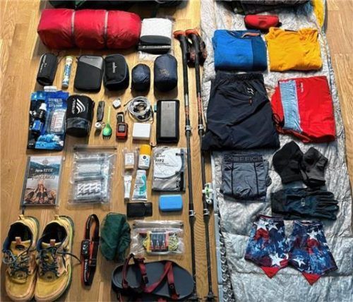 Der Inhalt seines Rucksacks.