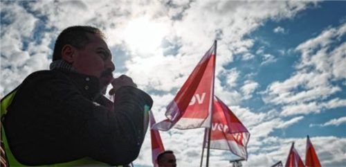 Die Gewerkschaft Verdi hat wieder Streiks für den Bezirk Rosenheim angekündigt. Foto Christian Charisius/picture alliance