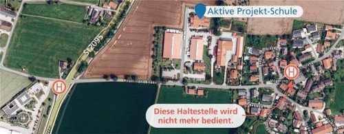 Die rund 85 Kinder und Jugendlichen der privaten Mittelschule kommen seit einer Fahrplanumstellung im Dezember nicht mehr problemlos zur Schule. Foto Klinger