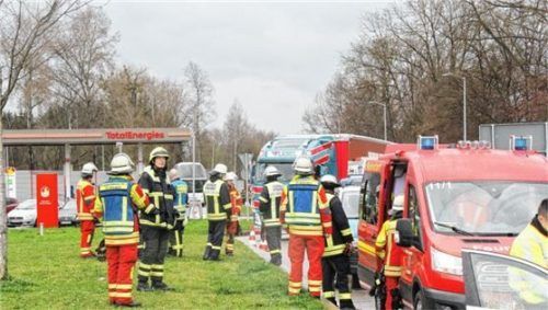 Großeinsatz an der Rastanlage Samerberg am gestrigen Freitagnachmittag. Foto Reisner