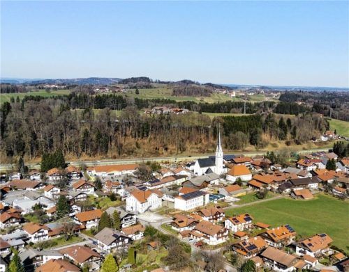 In Frasdorf warb das Unternehmen „Unsere Grüne Glasfaser“ (UGG) aus Ismaning im Stil von Drückerkolonnen um Kunden für einen Glasfaseranschluss. Foto Rehberg