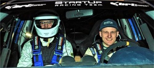 Johannes Wittenbeck (rechts) und Co-Pilot Christian Koke bilden das chargebyte e-Rally-Cup-Rally-Team 2023. Foto Sascha Dörrenbächer