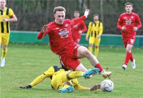 Kenan Smajlovic sicherte Traunstein den Punkt.Foto Fehrmann