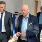 Landrat Otto Lederer informiert sich über Situation der Schulen