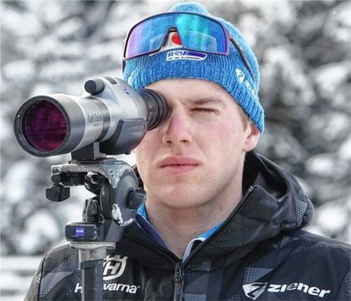 Lukas Stuffer hat den Durchblick bei den heimischen Schüler-Biathleten. Foto Falk Tzschöckel